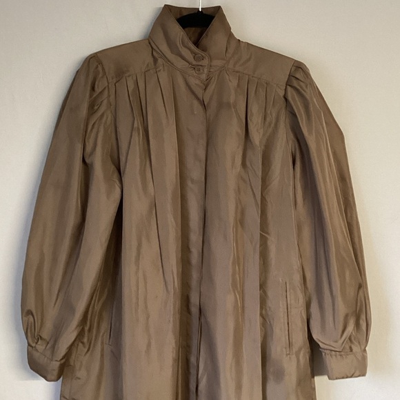 Vintage Rain Shedder Elegant Women’s Tan Long Light Weight Trench Coat Size 9/10 - Picture 2 of 11